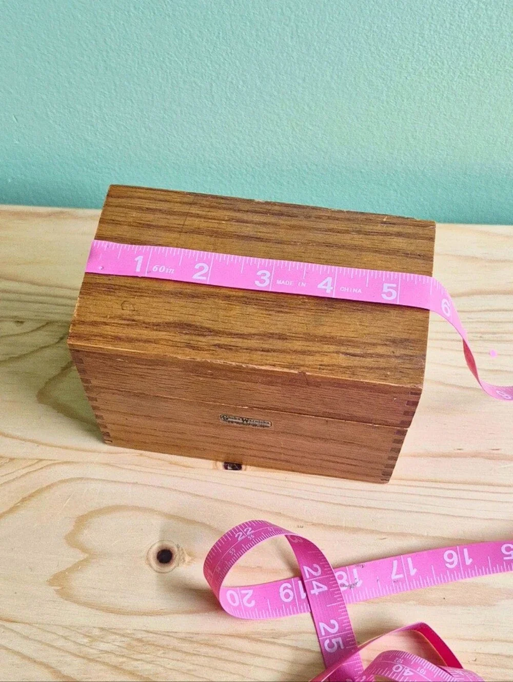 Vintage Globe-Wernicke Solid Oak Dovetail Recipe Box